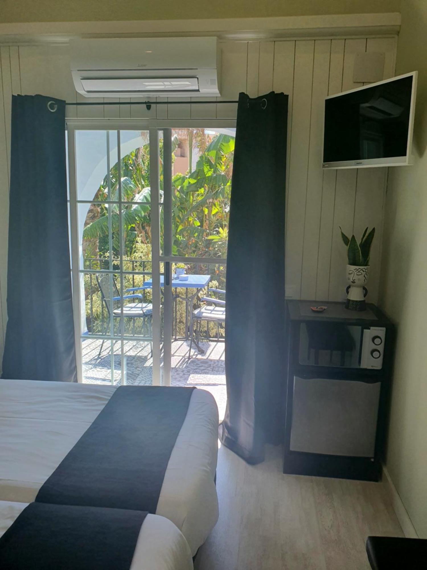 Hostal Mi Campana Dénia Esterno foto